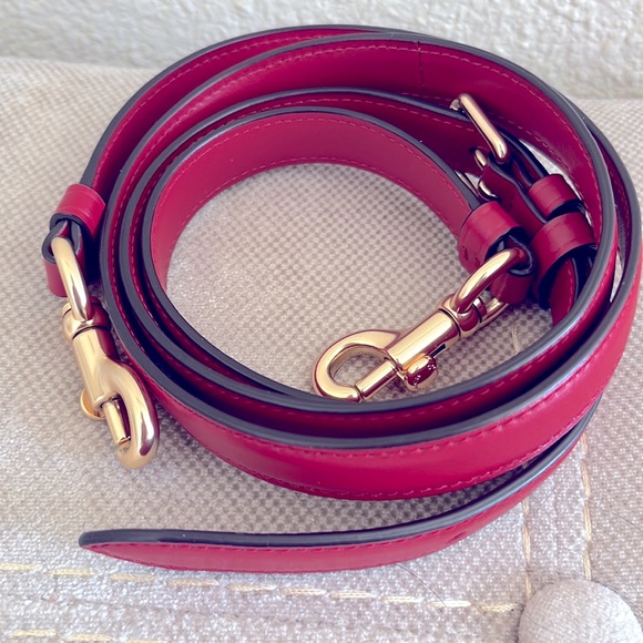 Coach Jes Crossbody / 1941 Red Signature Canvas - Picture 10 of 10